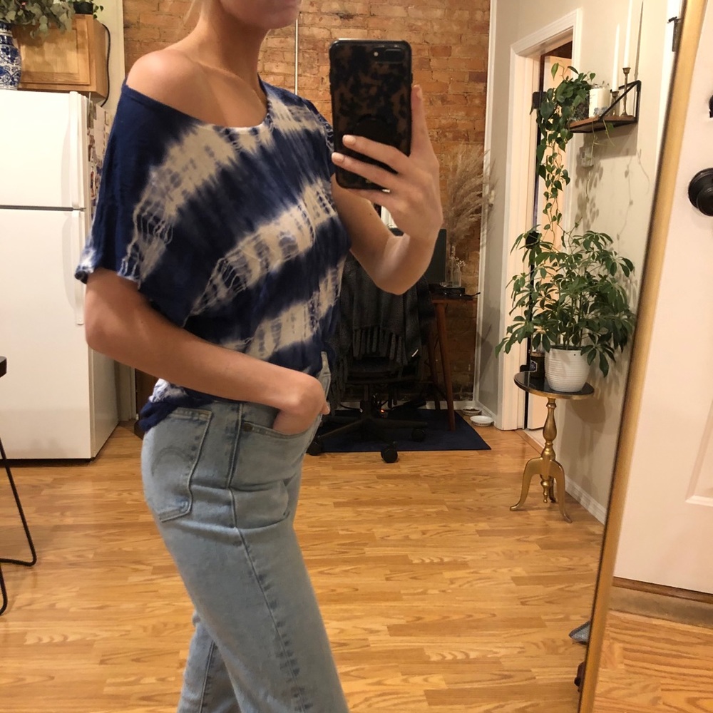 Forever 21 Top - Picture 2 of 5